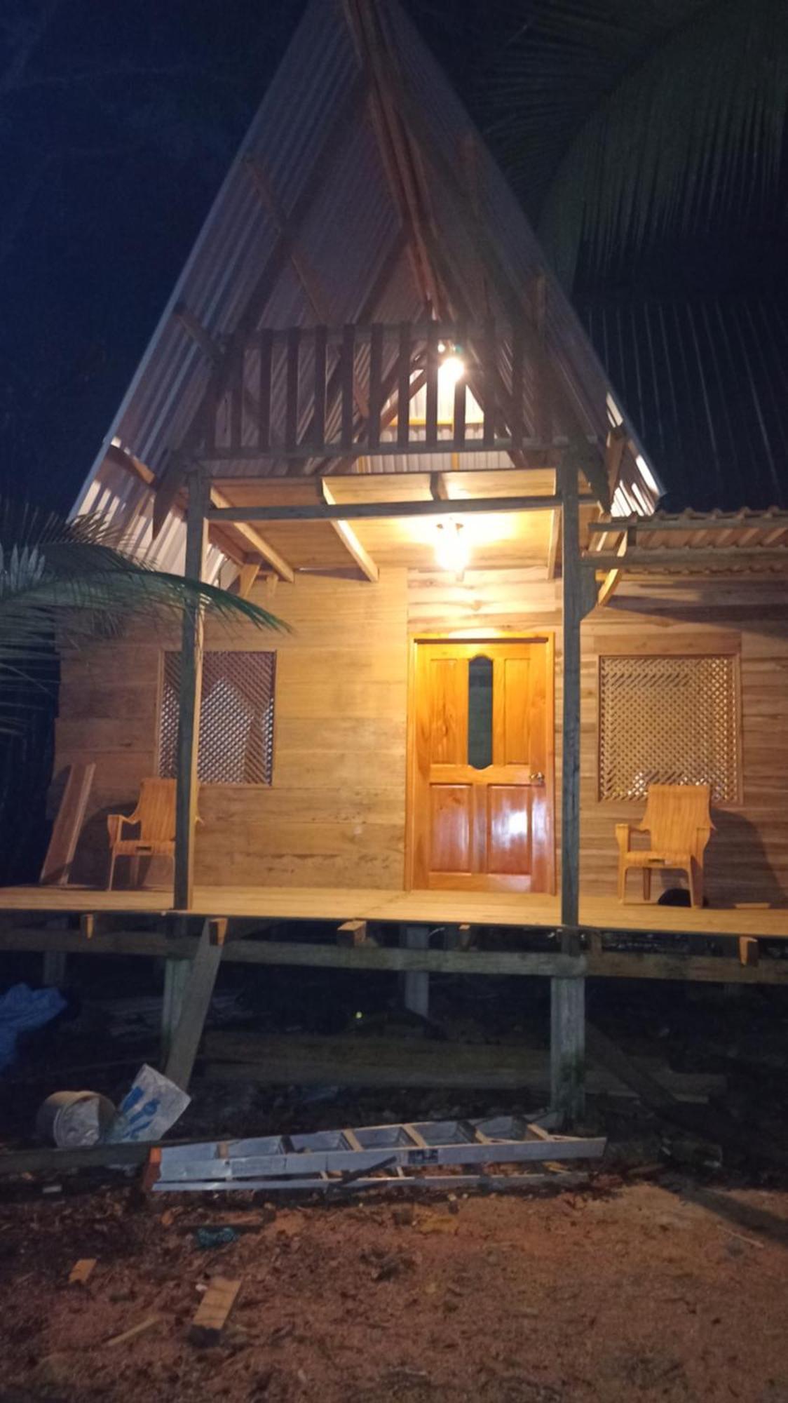 Casa Manati Hotel Livingston Exterior photo